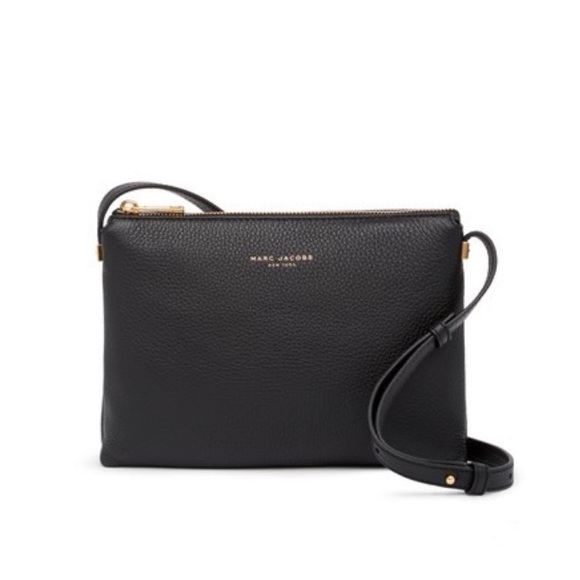 Marc Jacobs Handbags - Marc Jacobs Black Leather Crossbody Bag